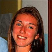 Offro lezioni private a studenti/studentesse delle scuole medie/superiori impegnandomi a rendere l'apprendimento efficacie